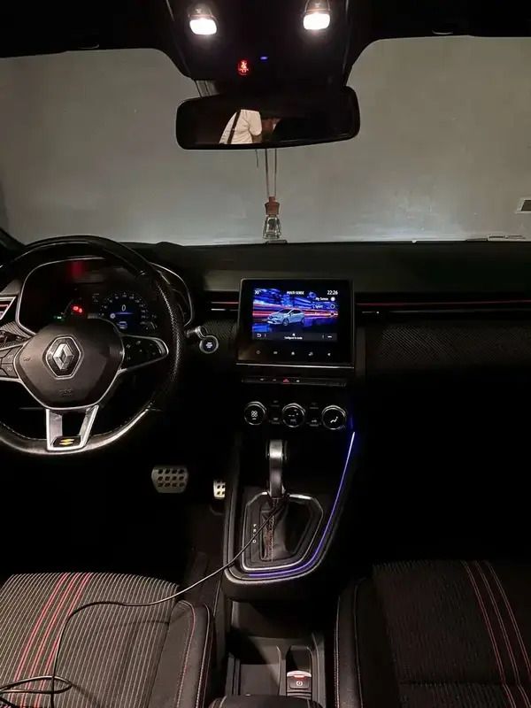 Image 2/4