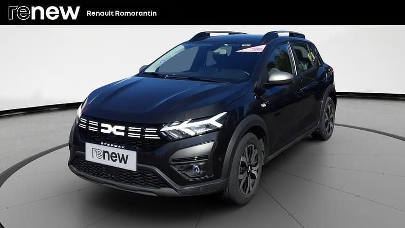 Noir Utilisé 2023 Dacia Sandero Expression Citadine | 15 990 € (Prix assez cher) - Image 1/4