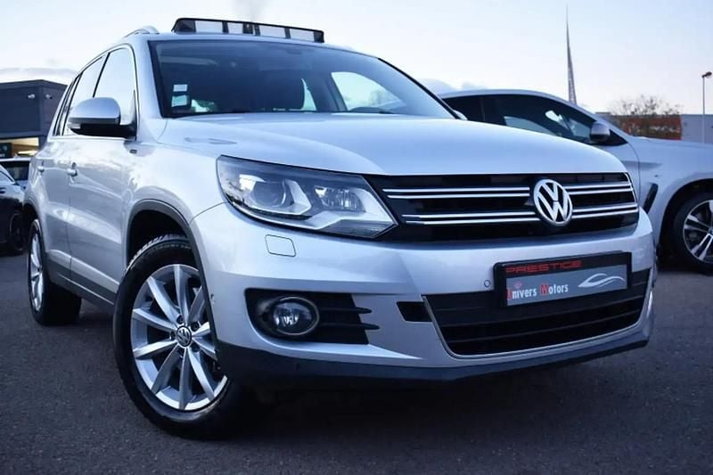 Gris Occasion 2015 VW Tiguan LOUNGE SUV | 8 400 € (Prix cher) - Image 1/4