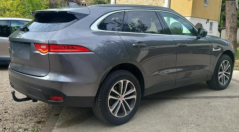 Utilisé 2018 Jaguar F-Pace Portfolio SUV | 15 800 € (Super prix) - Image 1/4