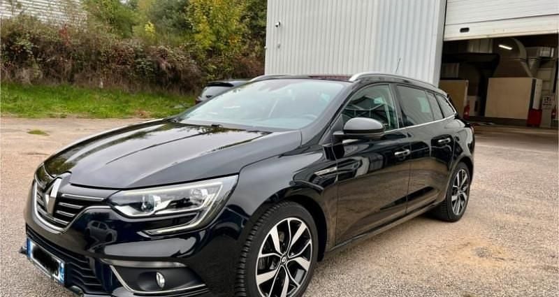 Utilisé 2020 Renault Mégane IV Bose Edition Berline | 14 490 € (Prix juste) - Image 1/4