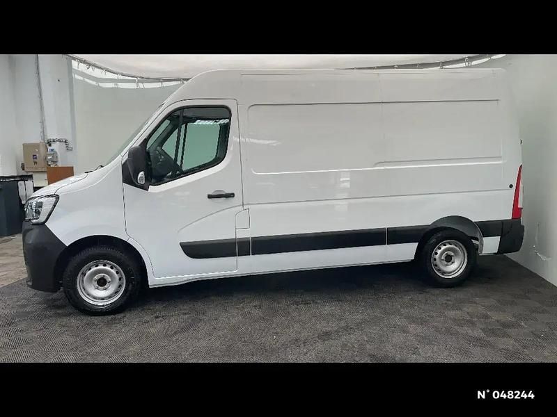 Occasion Renault Master 2023 Blanc Berline