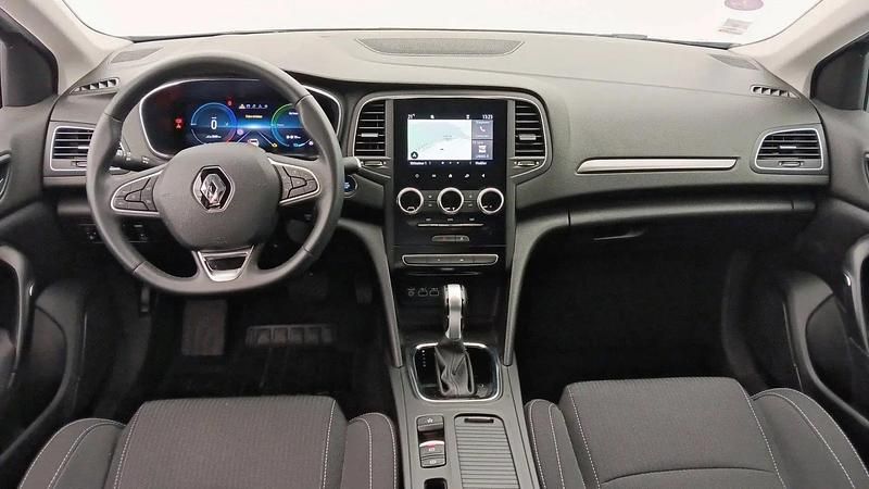 Gris Utilisé 2023 Renault Mégane IV Evolution Berline | 18 999 € (Prix juste) - Image 1/1