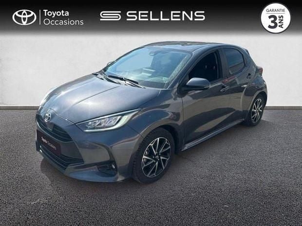 Gris Utilisé 2022 Toyota Yaris Hybrid Design | 19 480 € (Super prix) - Image 1/4