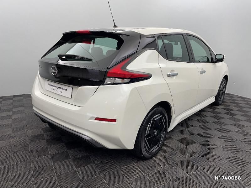 Occasion Nissan Leaf Acenta 110 kW (150 ch) 2022 Blanc Citadine