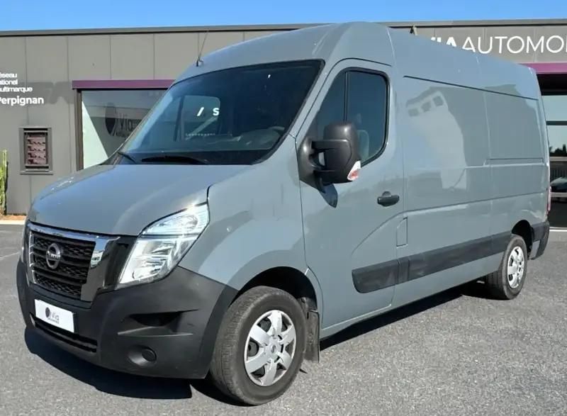 Gris Utilisé 2022 Nissan Interstar Acenta Van | 20 990 € (Prix juste) - Image 1/4