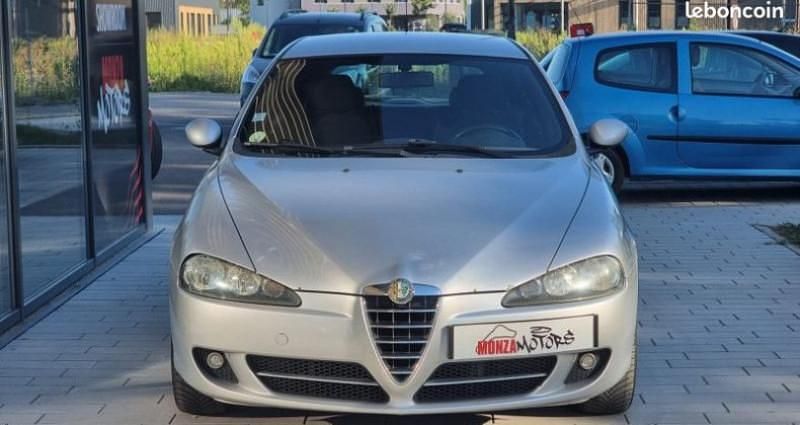 Gris Utilisé 2009 Alfa Romeo 147 Citadine | 3 500 € - Image 1/4