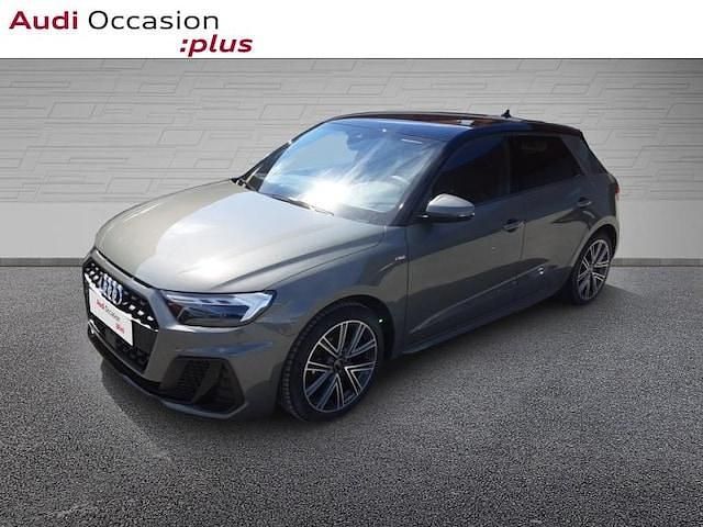 Gris chronos métallisé noir mythe métallisé Utilisé 2025 Audi A1 Sportback S-Line Citadine | 32 332 € (Prix cher) - Image 1/4