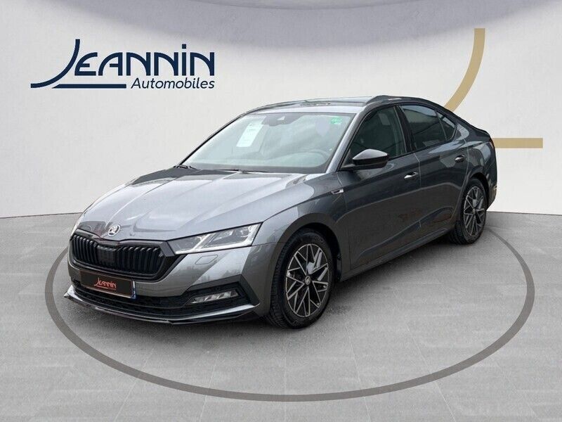Gris Utilisé 2024 Skoda Octavia Berline | 32 990 € (Prix juste) - Image 1/3