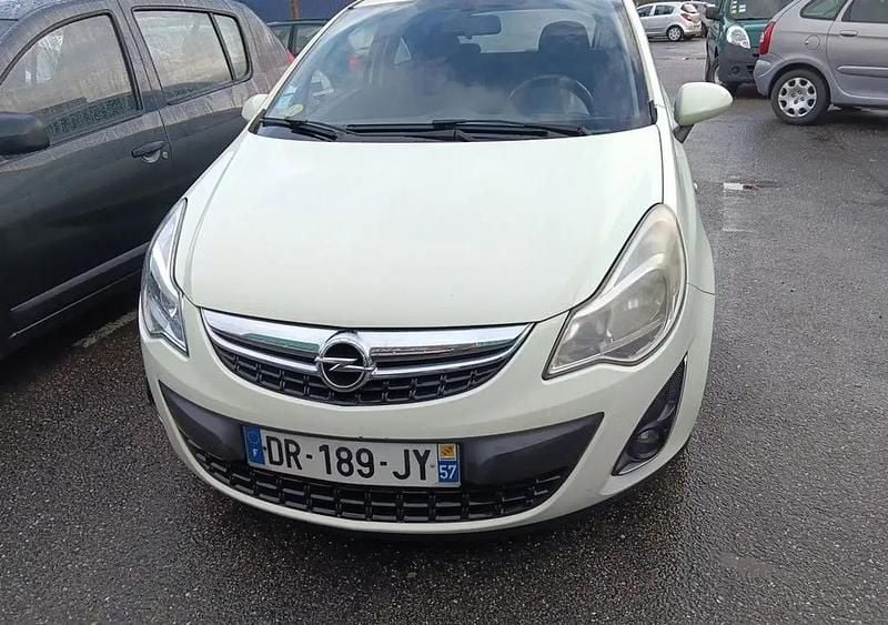 Occasion Opel Corsa 95 ch (69 kW) 2011 Blanc Citadine