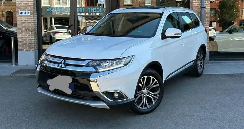 Blanc Utilisé 2016 Mitsubishi Outlander Intense SUV | 18 990 € (Bon prix) - Image 1/4