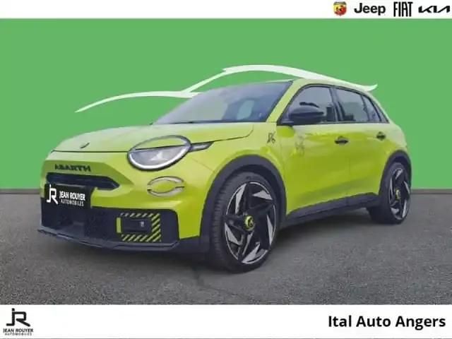 Vert Occasion 2025 Abarth 600e Turismo SUV | 29 989 € - Image 1/4