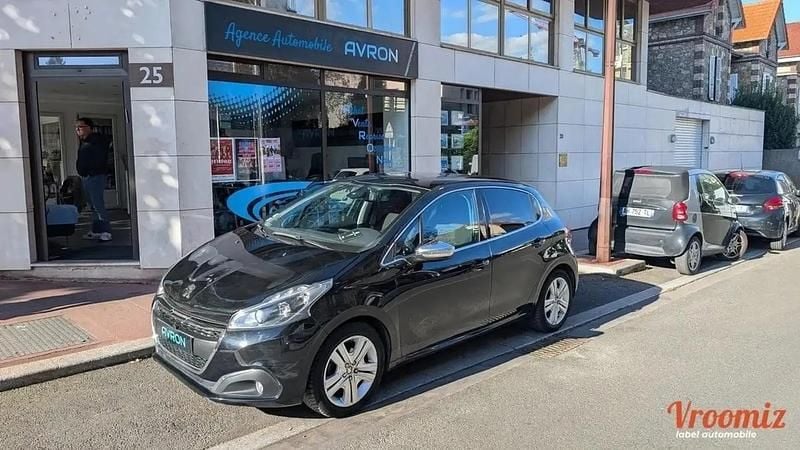 Noir Occasion 2019 Peugeot 208 Allure Citadine | 6 490 € (Super prix) - Image 1/4