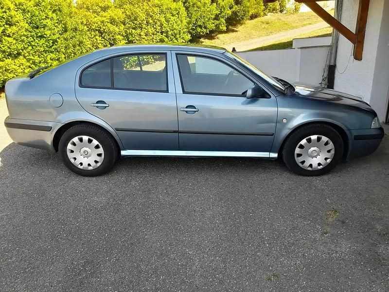 Utilisé 2007 Skoda Octavia Tour Berline | 7 000 € - Image 1/4