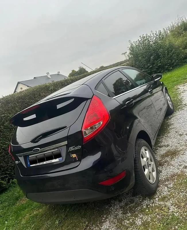Occasion 2011 Ford Fiesta Berline | 4 000 € (Prix juste) - Image 1/4