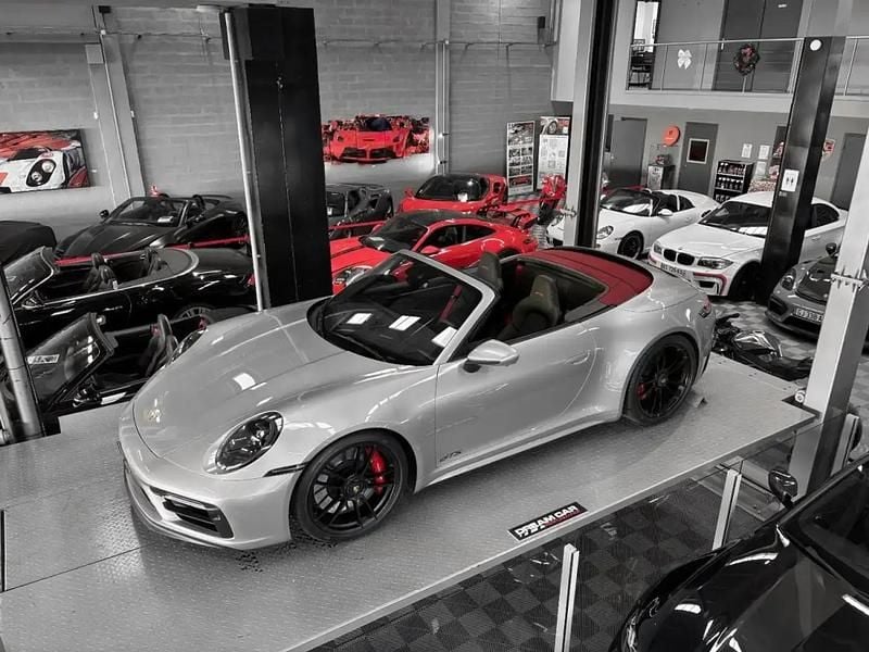Argent Occasion 2024 Porsche 911 Carrera Cabriolet Cabriolet | 169 900 € - Image 1/4