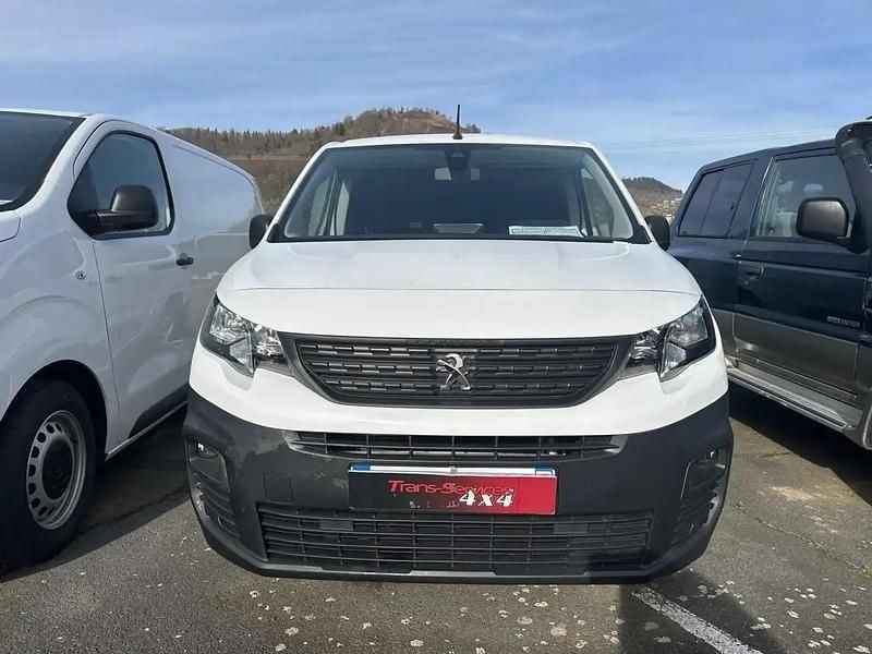 Blanc Utilisé 2022 Peugeot Partner Premium Van | 19 200 € - Image 1/4