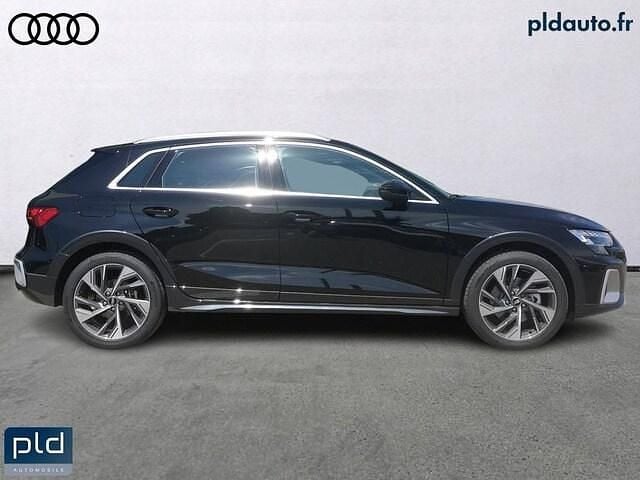 Nouvelle Audi A3 e-tron Design 204 ch (150 kW) 2025 Noir mythic métallisé Citadine