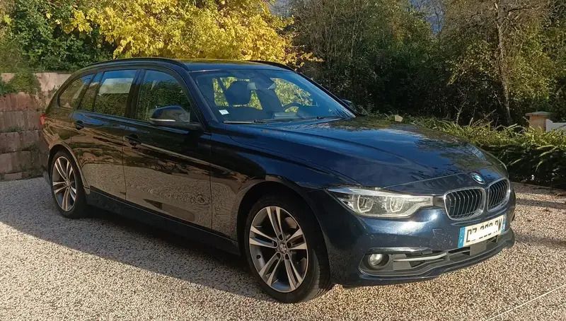 Bleu Utilisé 2016 BMW 330 Sport Line Break | 10 900 € - Image 1/4