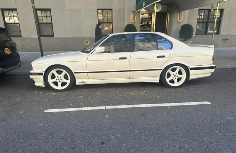 Occasion BMW 535 287 ch (211 kW) 1989 Blanc Berline