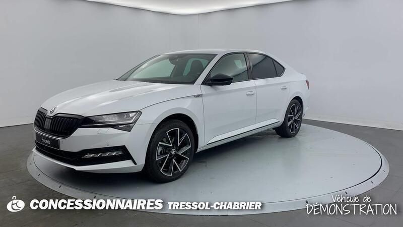Blanc Nouvelle 2024 Skoda Superb SportLine Berline | 41 900 € (Bon prix) - Image 1/3