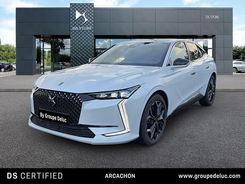 Blanc Nouvelle 2025 DS Automobiles DS4 Berline | 42 980 € (Prix cher) - Image 1/4
