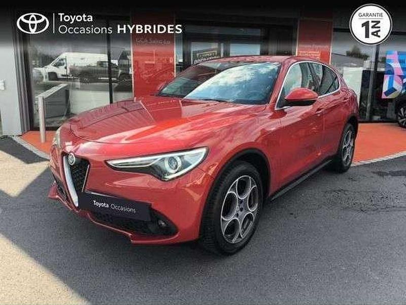 Utilisé 2017 Alfa Romeo Stelvio Lusso SUV | 26 990 € - Image 1/1