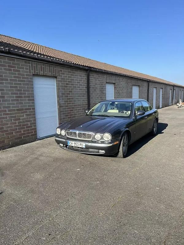 Utilisé 2006 Jaguar XJ Berline | 7 000 € - Image 1/4