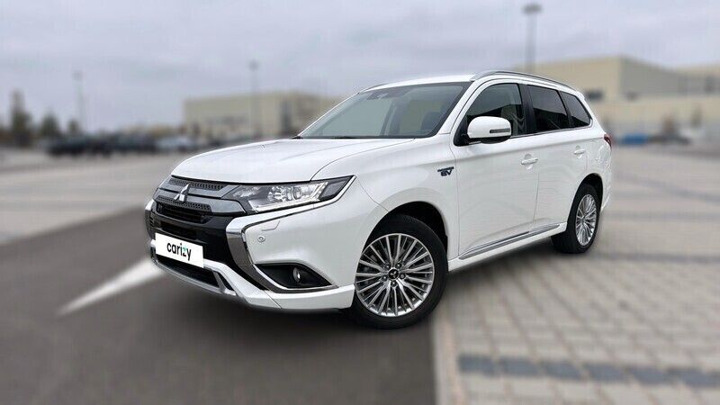 Blanc Utilisé 2020 Mitsubishi Outlander P-HEV Instyle | 20 790 € - Image 1/4