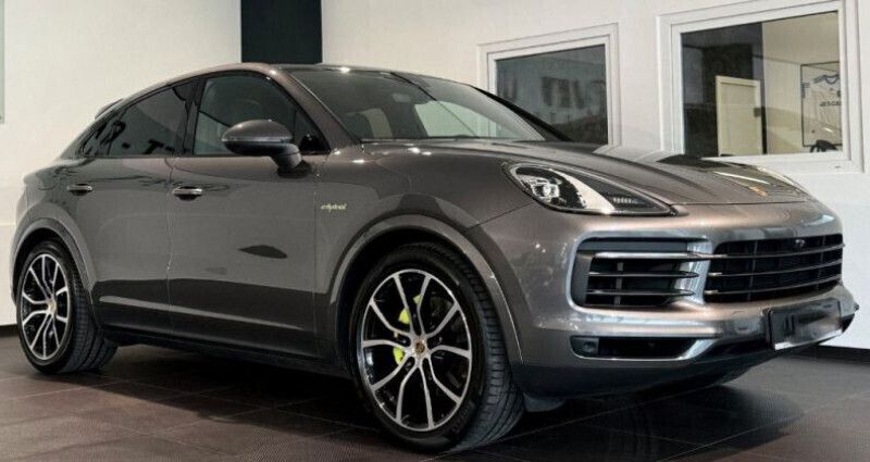 Utilisé 2022 Porsche Cayenne SUV | 86 990 € (Prix juste) - Image 1/4