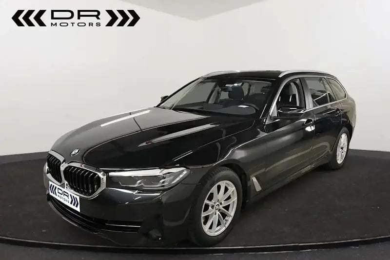 Noir Utilisé 2021 BMW 518 Break | 29 995 € (Prix juste) - Image 1/4
