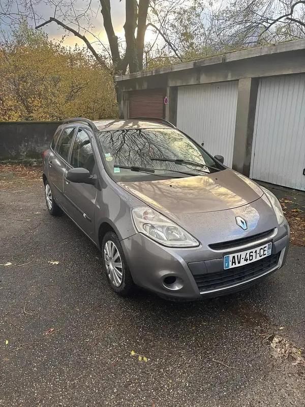 Occasion Renault Clio GrandTour Dynamique 68 ch (50 kW) 2010 Break