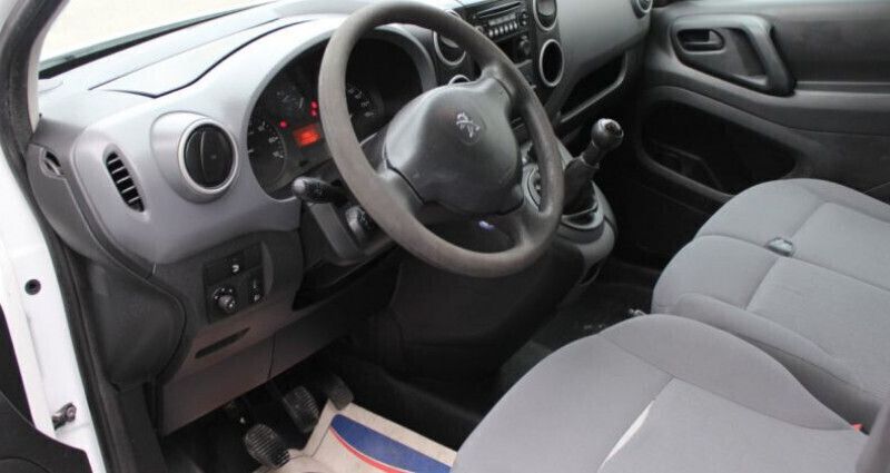 Image 3/4