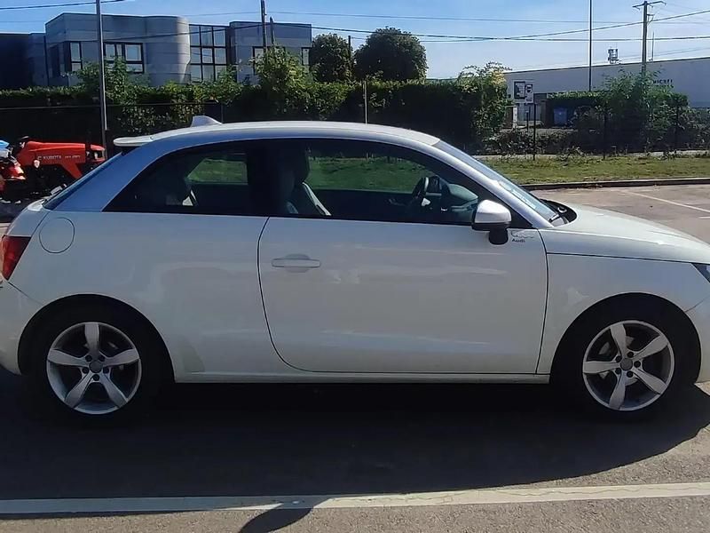 Utilisé 2011 Audi A1 Ambiente Citadine | 8 500 € (Prix assez cher) - Image 1/4