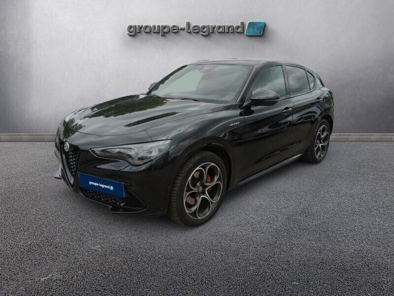 Noir Utilisé 2024 Alfa Romeo Stelvio Veloce SUV | 44 980 € (Prix cher) - Image 1/4