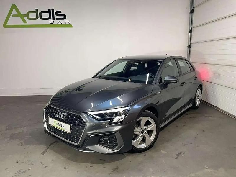 Gris Utilisé 2021 Audi A3 Sportback S-Line Berline | 22 490 € (Prix juste) - Image 1/4