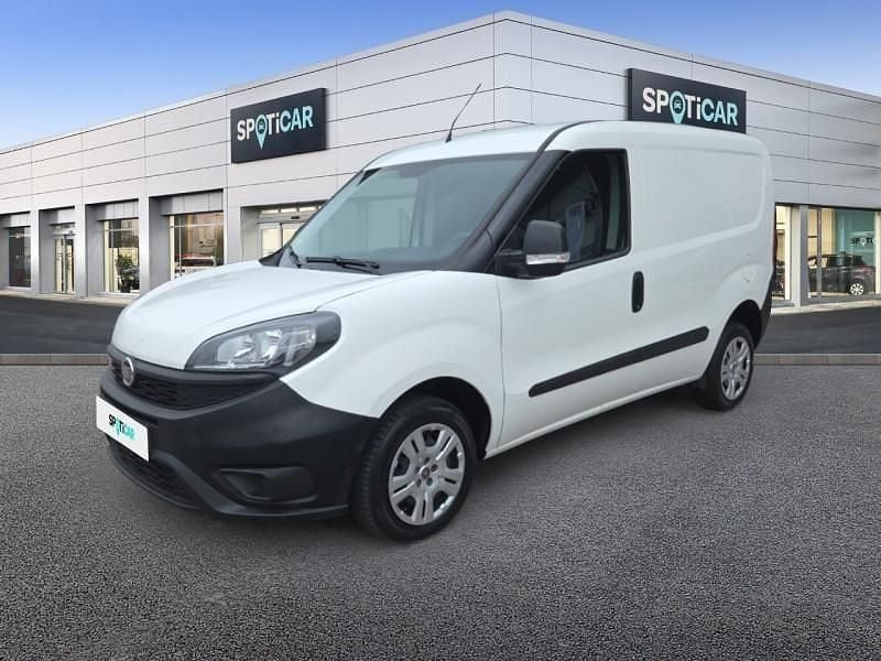 Blanc Utilisé 2022 Fiat Doblò Lounge Monospace | 13 490 € - Image 1/4