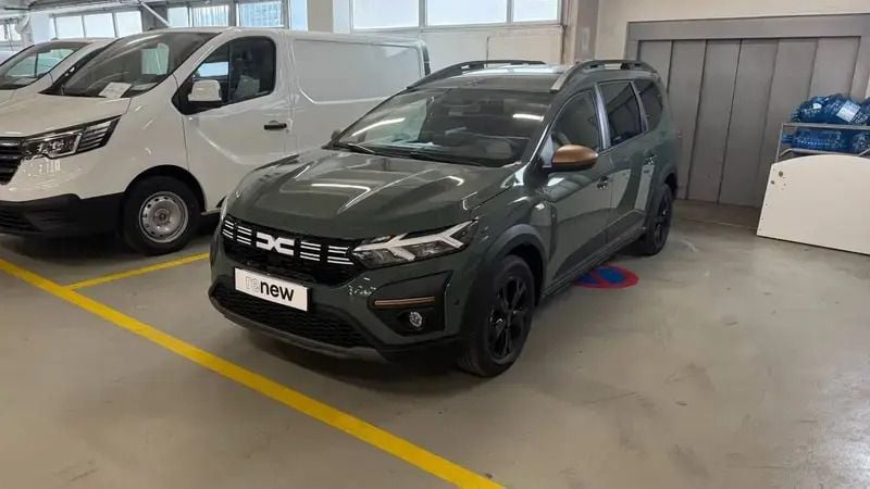 Vert Nouvelle 2025 Dacia Jogger Extreme Break | 22 900 € (Prix juste) - Image 1/4