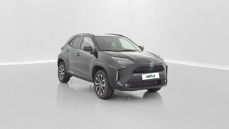 Noir Nouvelle 2024 Toyota Yaris Design Berline | 27 500 € - Image 1/4