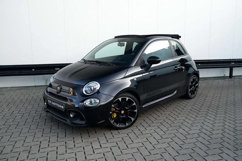 Noir Utilisé 2017 Abarth 595 Competizione Citadine | 18 995 € (Bon prix) - Image 1/4