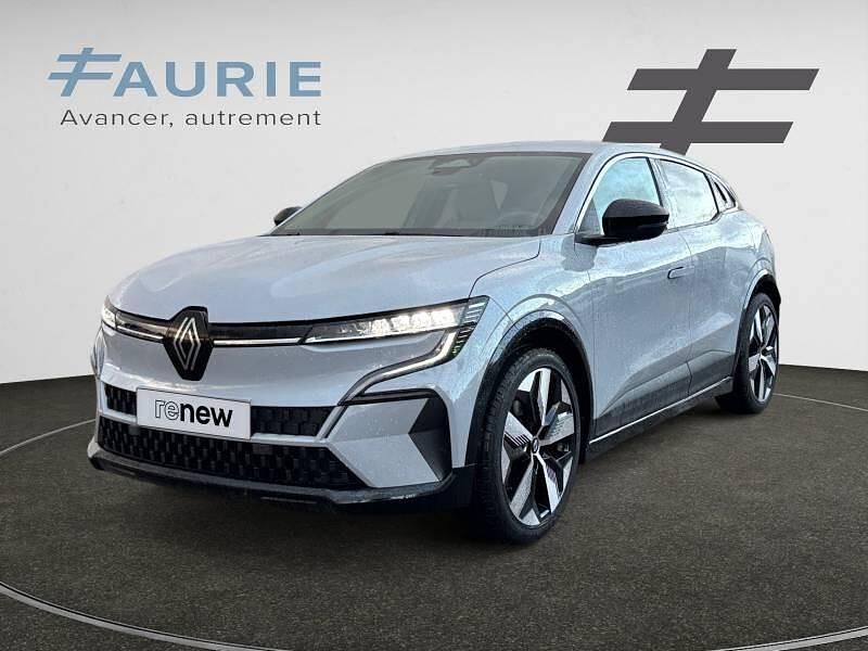 Gris Occasion 2025 Renault Megane E-Tech Techno Berline | 30 490 € (Prix assez cher) - Image 1/4