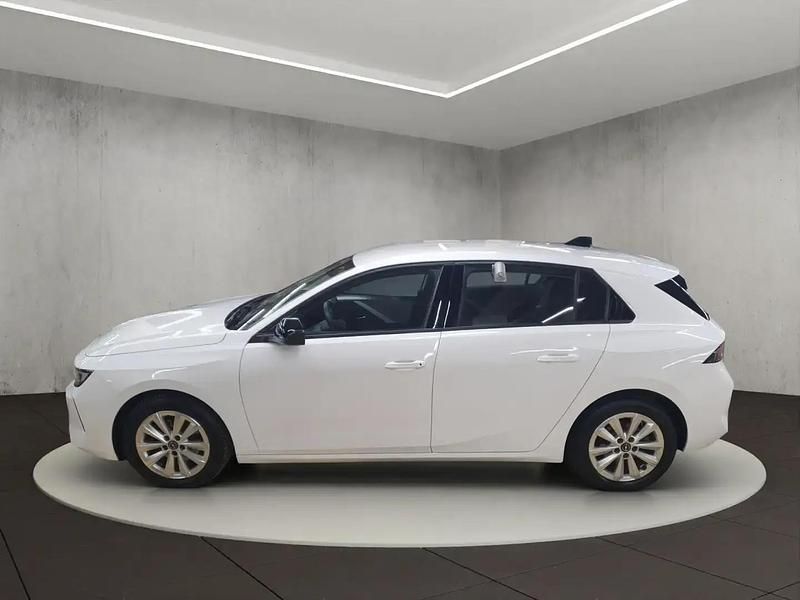 Occasion Opel Astra Edition 110 ch (80 kW) 2022 Blanc Berline