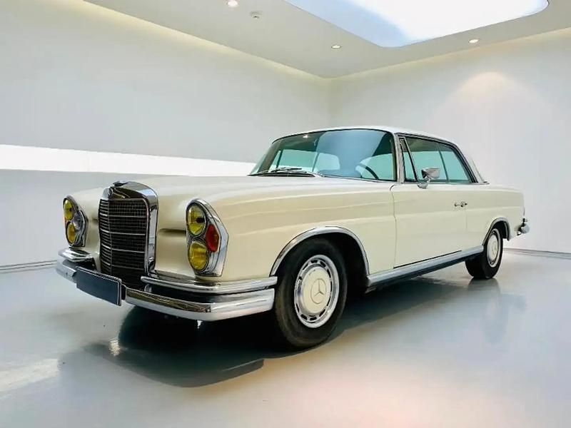 Blanc Occasion 1969 Mercedes 280 SE Coupé | 49 900 € - Image 1/4