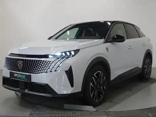 Blanc okénite (m) Occasion 2024 Peugeot 3008 GT SUV | 37 490 € - Image 1/4