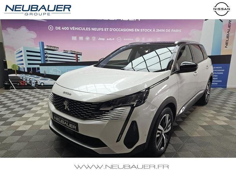 Blanc nacre Utilisé 2023 Peugeot 5008 Allure SUV | 23 990 € (Prix juste) - Image 1/4
