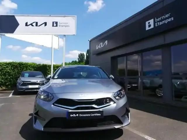 Occasion Kia Ceed Active 2024 Gris perle métallisé Citadine