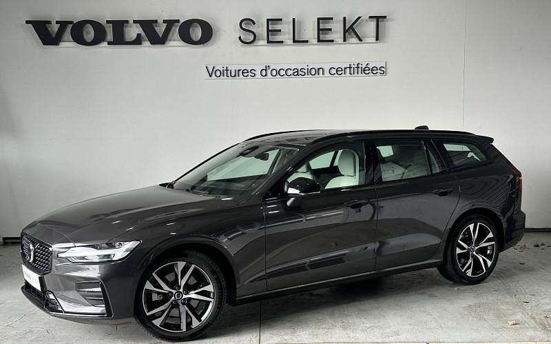 Gris Occasion 2024 Volvo V60 Plus Break | 44 900 € (Prix juste) - Image 1/4