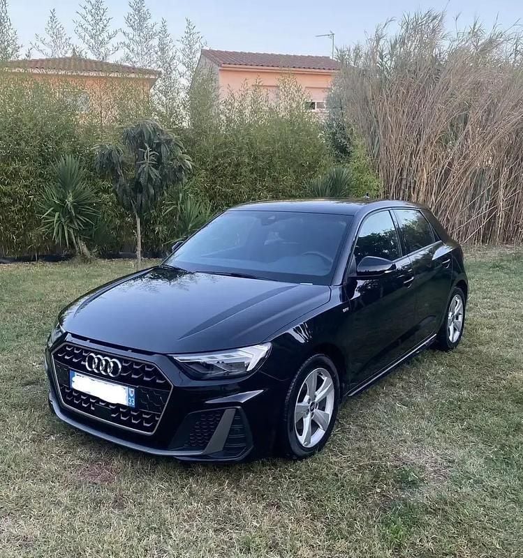 Noir Utilisé 2020 Audi A1 Sportback Sport Citadine | 19 990 € (Bon prix) - Image 1/4