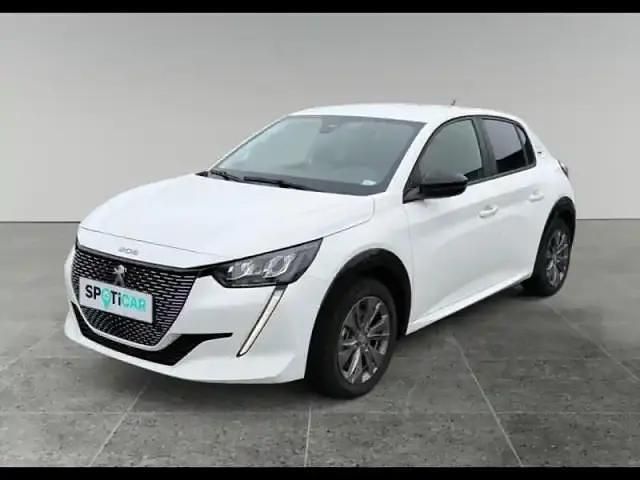 Blanc Occasion 2023 Peugeot e-208 Style Citadine | 18 990 € (Prix juste) - Image 1/4