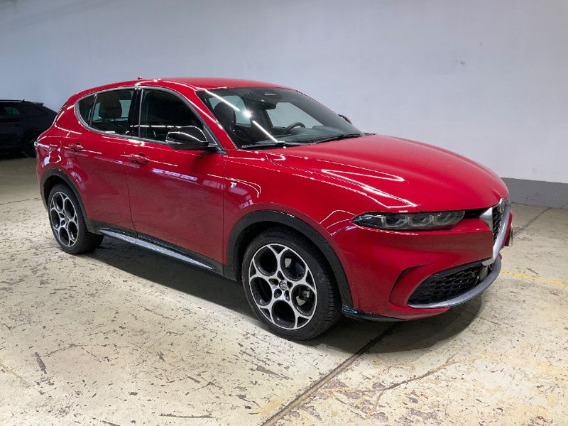 Rouge Utilisé 2023 Alfa Romeo Tonale Veloce SUV | 27 000 € (Prix juste) - Image 1/1